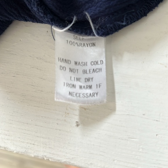 Lyn Burches Navy Blue Rayon Blouse - Picture 5 of 6